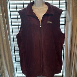 Columbia Women's Burgundy Vest